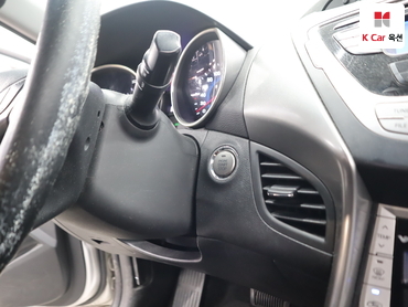2012 - hyundai avante