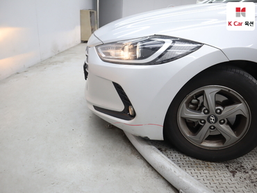 2018 - hyundai avante