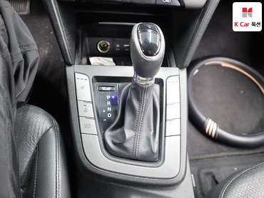 2016 - hyundai avante