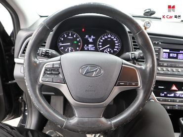 2016 - hyundai avante