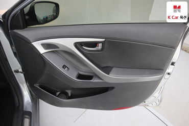 2016 - hyundai avante
