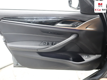 2018 - bmw 5 series