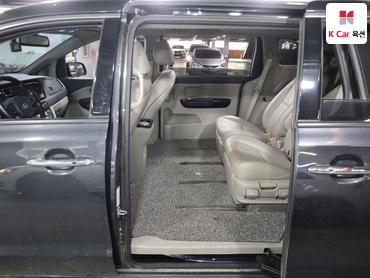2019 - kia carnival
