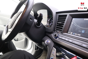 2016 - hyundai avante