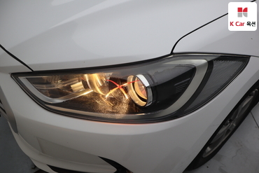 2016 - hyundai avante