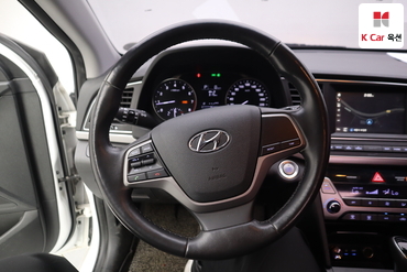 2016 - hyundai avante
