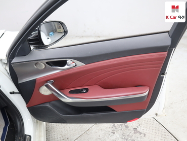 2023 - kia stinger