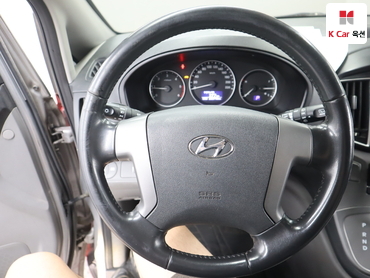 2019 - hyundai grand starex
