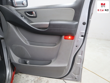 2019 - hyundai grand starex