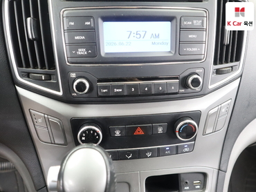 2019 - hyundai grand starex