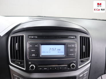 2019 - hyundai grand starex
