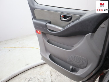 2019 - hyundai grand starex