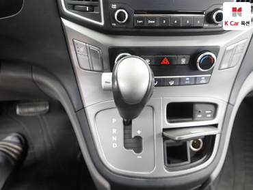 2019 - hyundai grand starex
