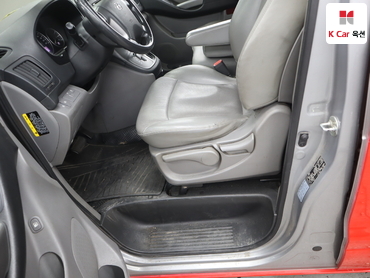 2019 - hyundai grand starex
