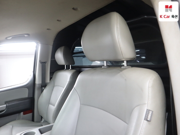 2019 - hyundai grand starex