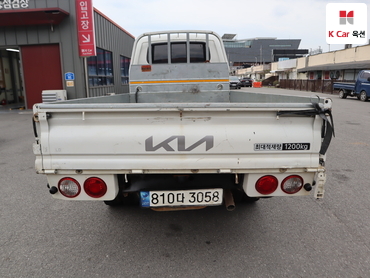 2023 - kia bongo iii
