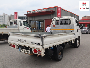 2023 - kia bongo iii