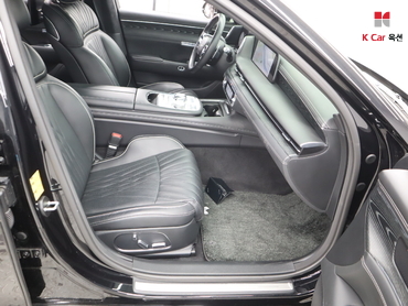 2022 - genesis g90