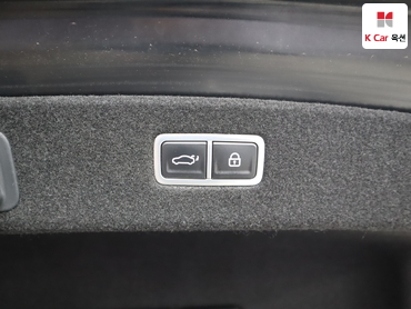 2022 - genesis g90