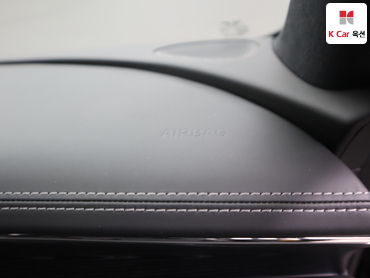 2022 - genesis g90