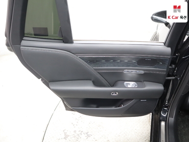 2022 - genesis g90