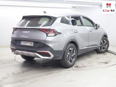 2023 - kia sportage
