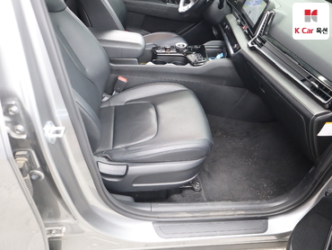 2023 - kia sportage