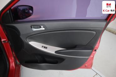 2016 - hyundai accent