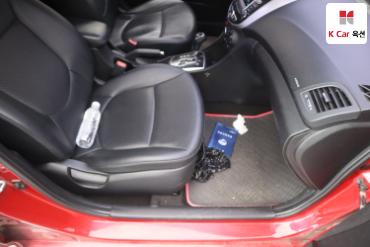 2016 - hyundai accent