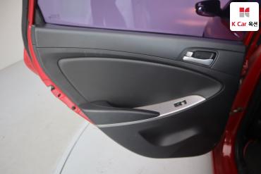 2016 - hyundai accent