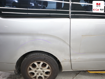 2011 - hyundai grand starex