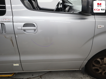2011 - hyundai grand starex