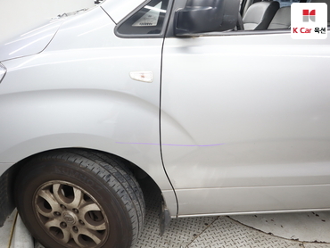 2011 - hyundai grand starex