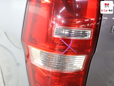 2011 - hyundai grand starex