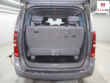 2011 - hyundai grand starex