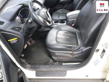 2012 - hyundai tucson