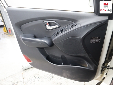 2012 - hyundai tucson