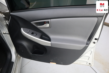 2014 - toyota prius