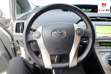 2014 - toyota prius