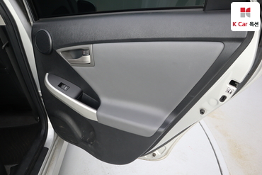 2014 - toyota prius