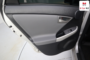 2014 - toyota prius