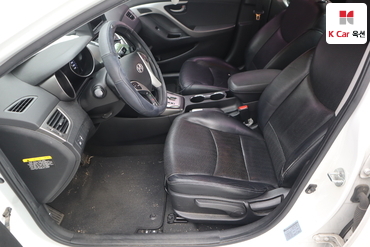2012 - hyundai avante