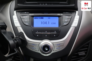 2012 - hyundai avante