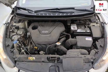 2012 - hyundai avante