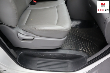 2017 - hyundai grand starex