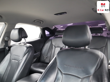 2011 - hyundai grandeur