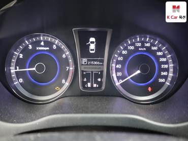 2011 - hyundai grandeur