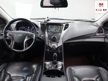 2011 - hyundai grandeur