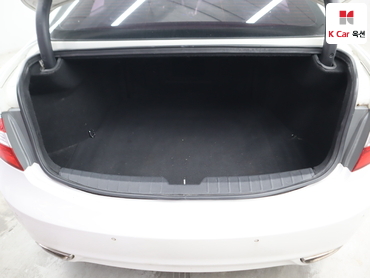 2011 - hyundai grandeur