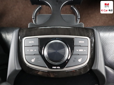 2011 - hyundai grandeur